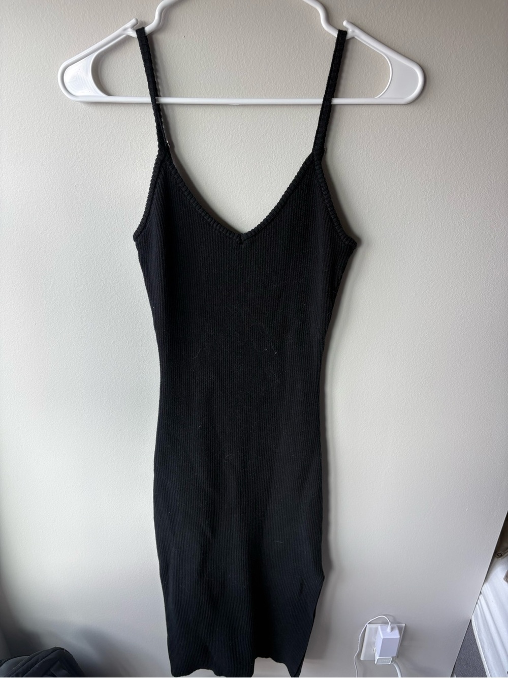 Lulu's Black Ribbed V-Neck Midi Slip Dress